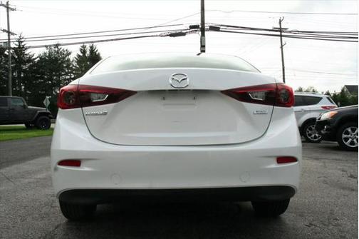 2015 Mazda Mazda3 i Sport