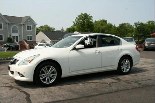 2013 INFINITI G37x Base