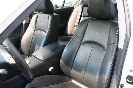 2013 INFINITI G37x Base