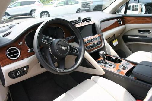 2021 Bentley Bentayga Hybrid AWD