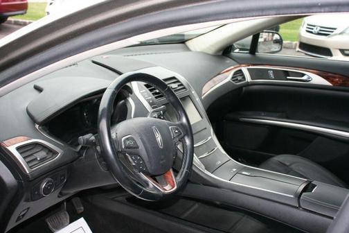 2015 Lincoln MKZ Base