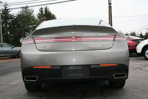 2015 Lincoln MKZ Base