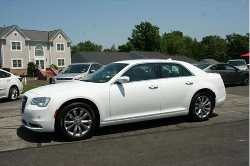 2017 Chrysler 300 Limited