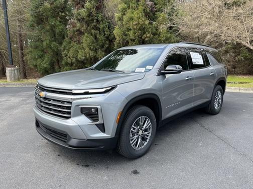 2025 Chevrolet Traverse FWD LT