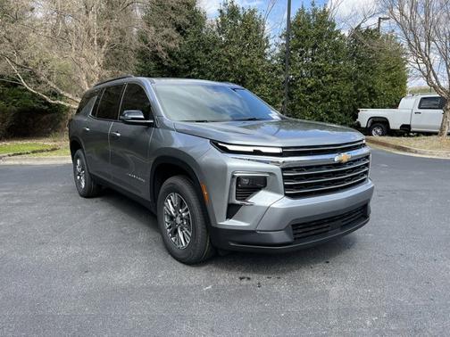 2025 Chevrolet Traverse FWD LT