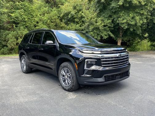 2025 Chevrolet Traverse FWD LT