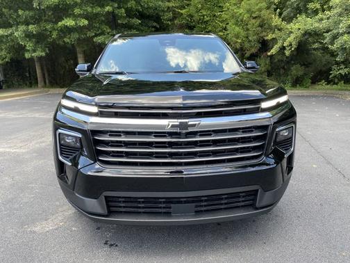 2025 Chevrolet Traverse FWD LT