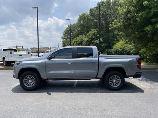 2024 Chevrolet Colorado 2WD LT