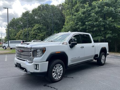 White Frost Tricoat 2022 GMC Sierra 2500 Denali