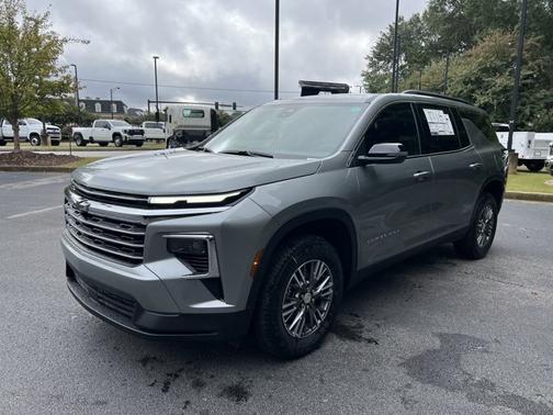 2026 Chevrolet Traverse FWD LT