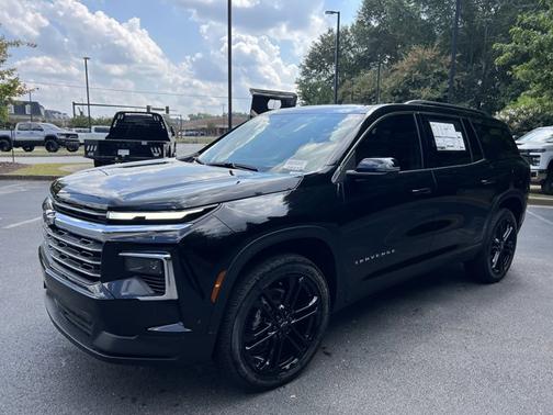 2026 Chevrolet Traverse FWD LT
