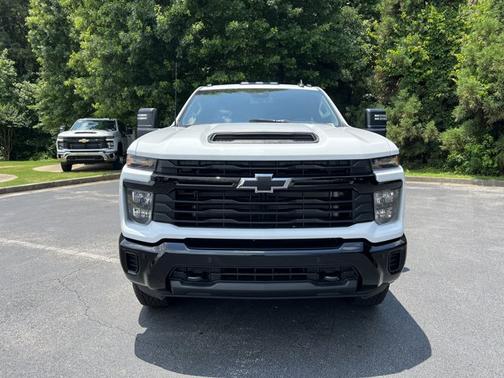 2025 Chevrolet Silverado 2500 Custom
