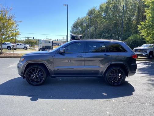2017 Jeep Grand Cherokee Altitude