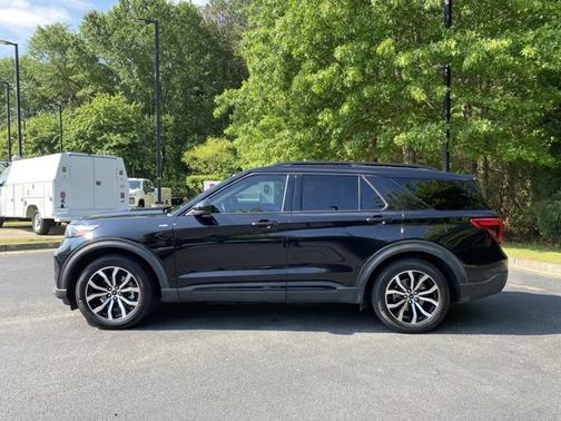 2022 Ford Explorer ST-Line