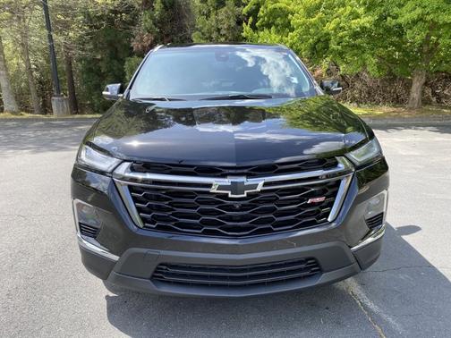 Mosaic Black Metallic 2023 Chevrolet Traverse RS
