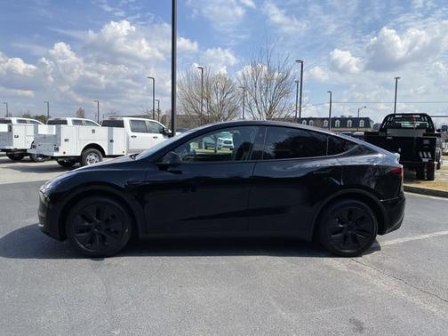 2025 Tesla Model Y Long Range