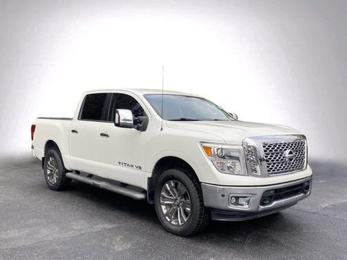 2019 Nissan Titan SL