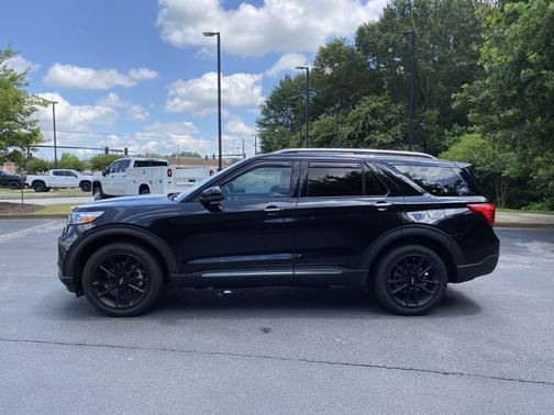 2023 Ford Explorer Platinum
