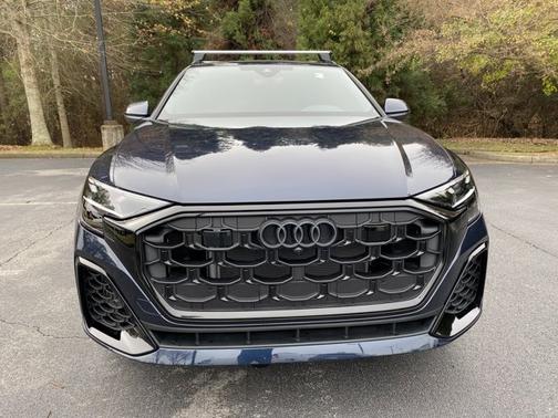 2025 Audi Q8 Premium Plus