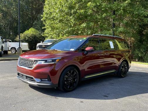 2023 Kia Carnival SX