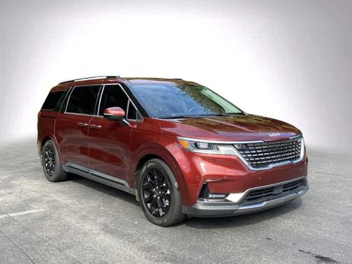 2023 Kia Carnival SX