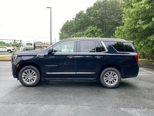 Midnight Blue Metallic 2021 GMC Yukon SLT