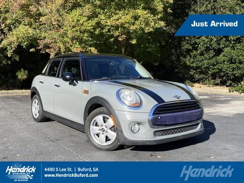 2017 MINI Hardtop Cooper