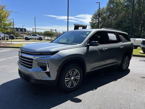2026 Chevrolet Traverse FWD LT