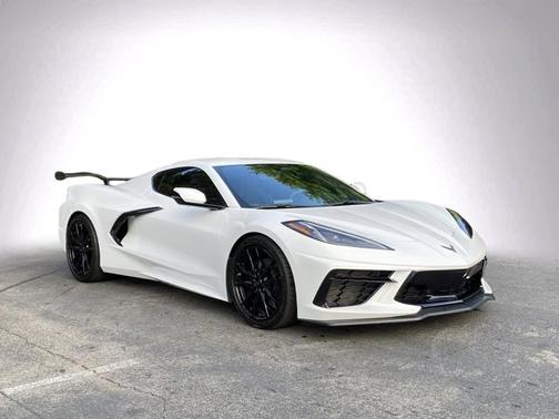 Arctic White 2025 Chevrolet Corvette 1LT