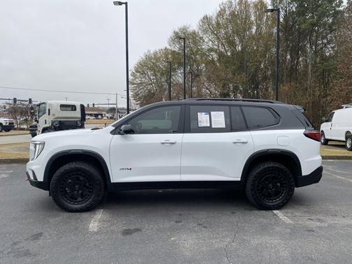 2025 GMC Acadia AWD AT4