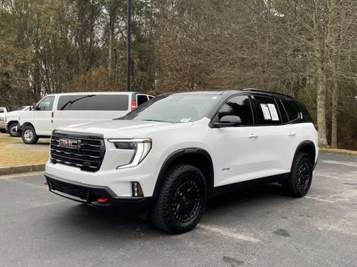 2025 GMC Acadia AWD AT4