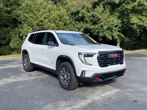 2025 GMC Acadia AWD AT4