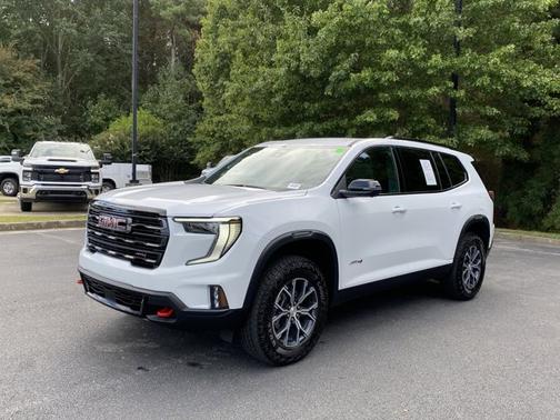 2025 GMC Acadia AWD AT4