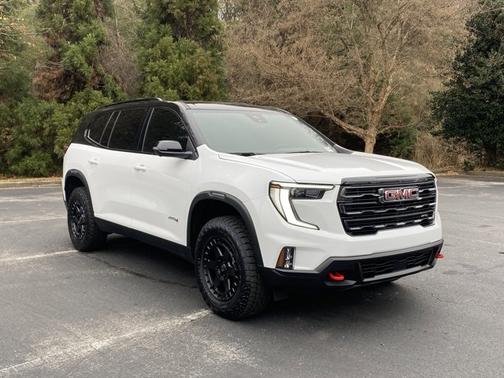 2025 GMC Acadia AWD AT4