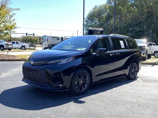 2025 Toyota Sienna XSE