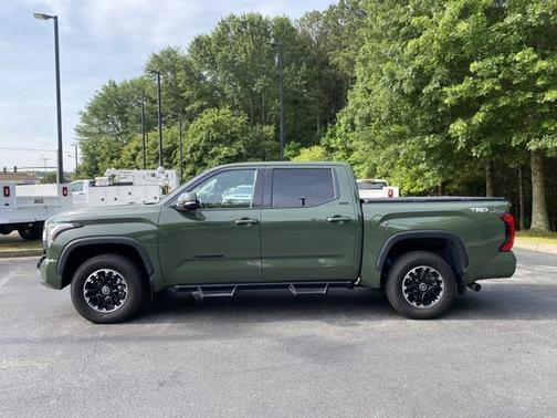 2022 Toyota Tundra SR5