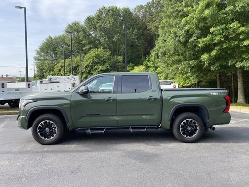 2022 Toyota Tundra SR5