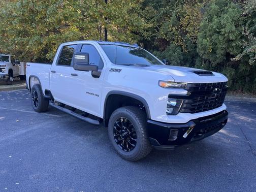 2026 Chevrolet Silverado 2500 Custom