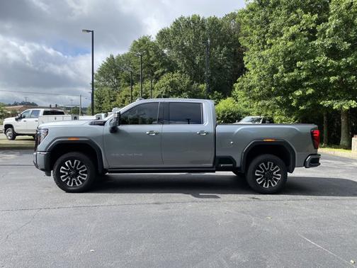 2024 GMC Sierra 2500 Denali