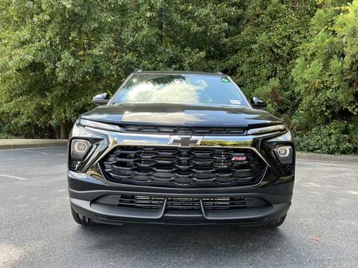 Mosaic Black Metallic 2026 Chevrolet Trailblazer RS