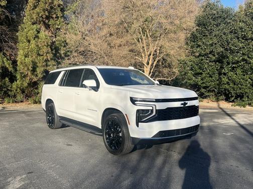 2026 Chevrolet Suburban LS