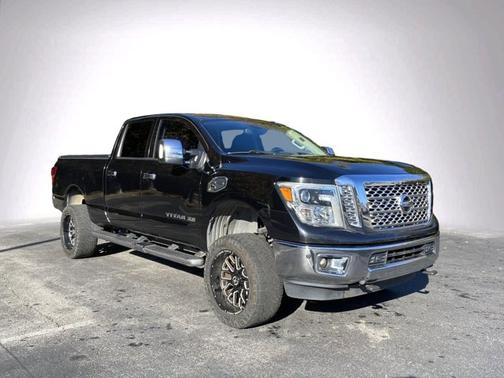 2016 Nissan Titan XD SL