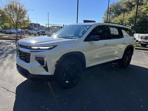 2026 Chevrolet Traverse FWD LT
