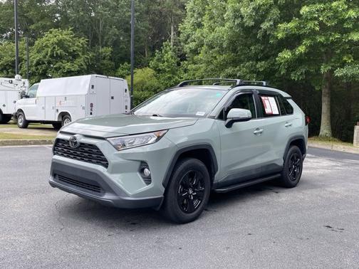 2020 Toyota RAV4 XLE