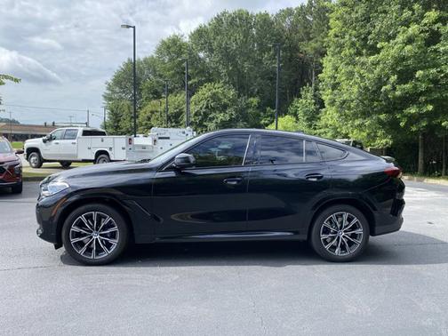 2021 BMW X6 xDrive40i