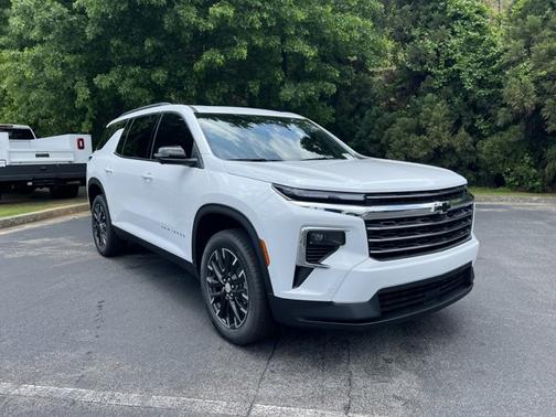 2025 Chevrolet Traverse FWD LT