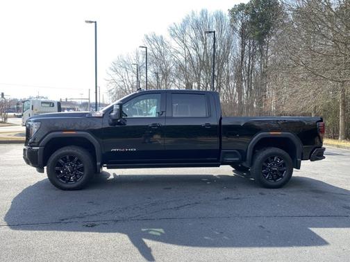 2024 GMC Sierra 2500 AT4