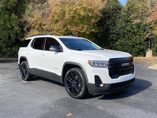 2022 GMC Acadia SLT