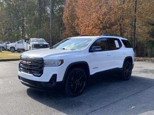 2022 GMC Acadia SLT