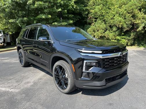 2025 Chevrolet Traverse FWD LT